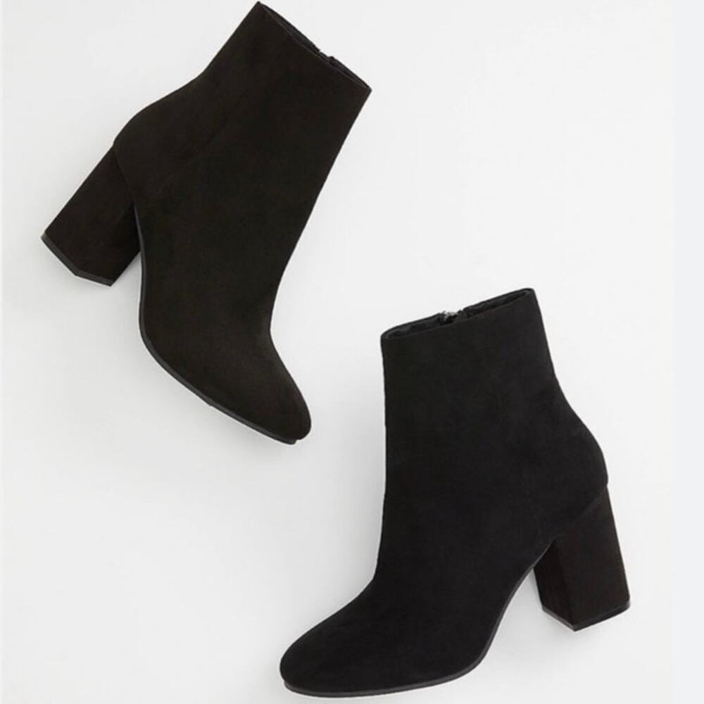 Quipid Black Faux Suede Ankle Booties Block Heel Women’s Size 8